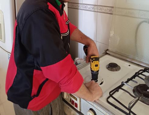 تعمیرات اجاق گاز شیشه ای در پردیس فاز۱۱ با اعزام فوری