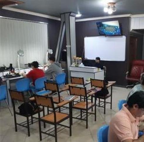 آموزش تخصصی تعمیرات موبایل و نرم افزار آموزشگاه شهریار