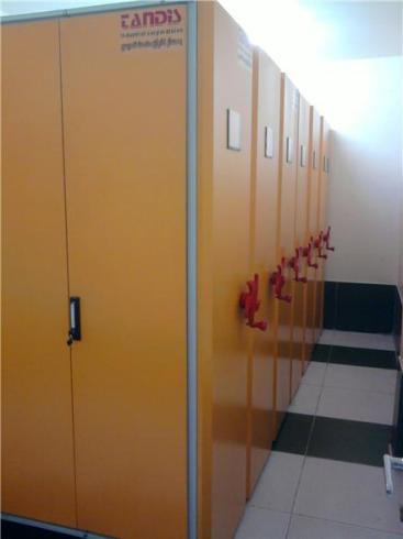 کمد و قفسه بایگانی ریلی