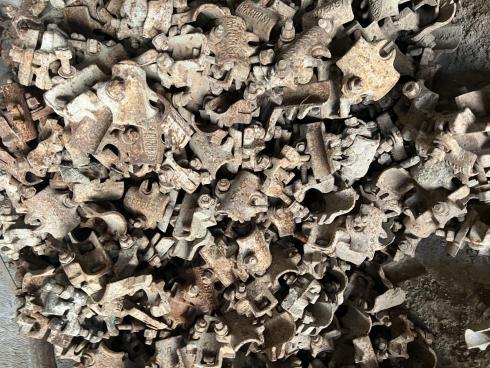 بست داربست سنگین