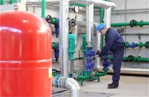 لوله کشی موتورخانه و استخر و جکوزی