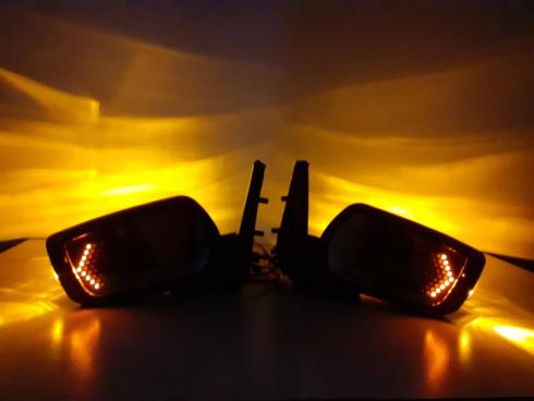 آینه بغل پژو پارس راهنمادار با شیشه راهنمادار