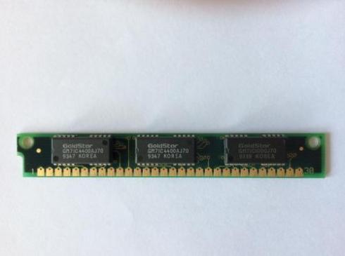 رم 30 پین یک مگ با برند گلداستار و توشیبا 9 عدد