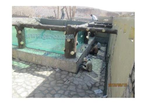 نمای استخر آکرلیک ، نصب آکرلیک در استخر، ساخت پنل شفاف استخر