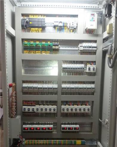طراحی و مونتاژ تخصصی تابلوهای برق صنعتی و بانک خازن تهران