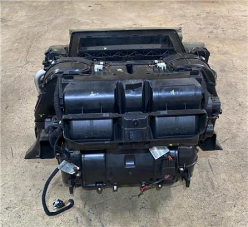 فروش مجموعه کولر و بخاری ۵۳۰  bmw e60