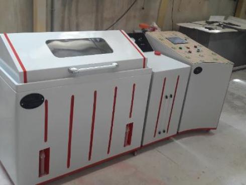 طراح و سازنده دستگاه سالت اسپری و نازل پاشش مه نمکی