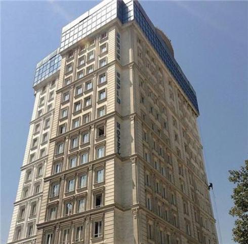 پیچ و رولپلاک سنگ نما -رنگ نما با طناب یا راپل