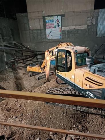 خاکبرداری گودبرداری و تخریب