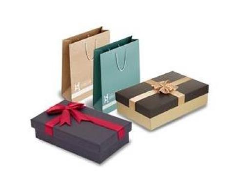 چاپ جعبه و بسته بندی مانتو ، پوشاک و لباس