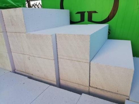 بلوک سبک اردکان هبلکس دارای استاندارد ملی ایران