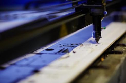 برش لیزر CNC با دقت میکرونی – سفارش فوری از پدیده آهن