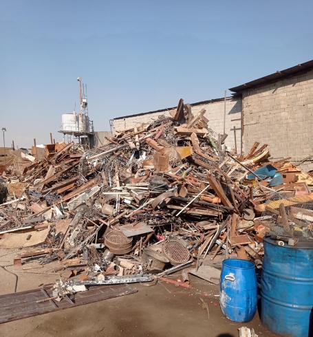 بهترین خریدار ضایعات آهن آلومینیوم مس برنج