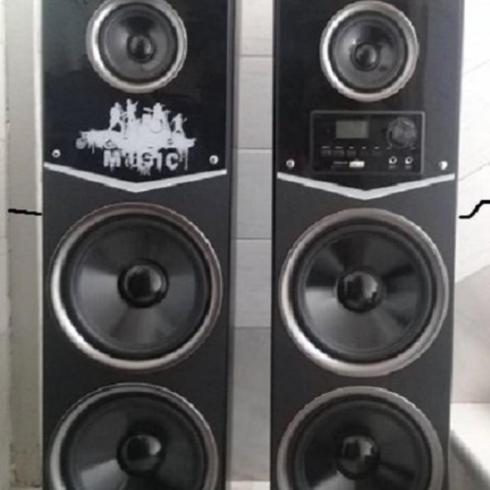 اجاره باند فلش خور - سیستم صوتی - جشن تولد -کنفرانس