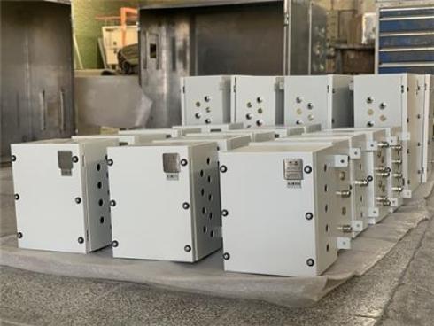 سازنده انواع جعبه ( باکس) آلومینیومی الکترونیکی و مخابرات