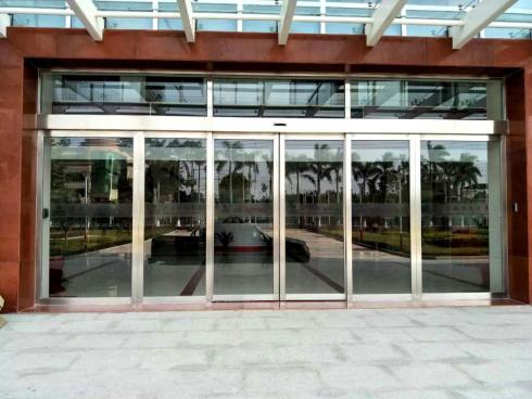 خدمات درب اتوماتیک شیشه برقی