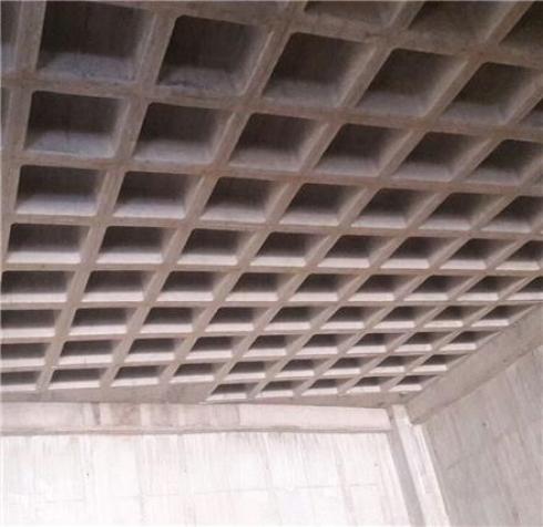 طراحی سقف وافل و سازه بتنی