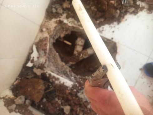 نشت یابی تبریز نشت تشخیص ترکیدگی نم رطوبت نشتیابی