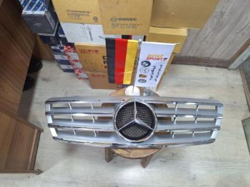 جلو پنجره مرسدس بنز W203