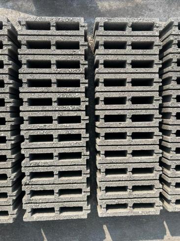 بلوک 10 در 40 سبک (پوکه)