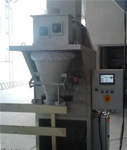 دستگاه کیسه پرکن مواد پودری ( آرد ، پودرهای شیمیائی و دامی و سایر مواد پودری )