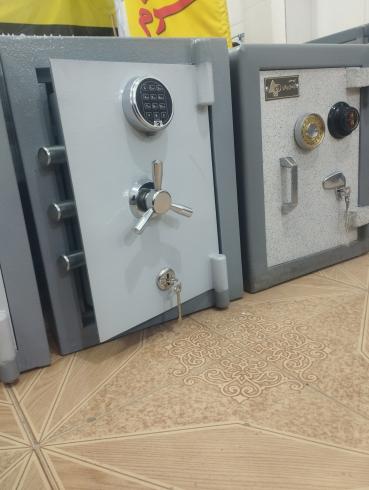 بازکردن گاوصندوق،بازگشایی گاوصندوق دراصفهان09196337506