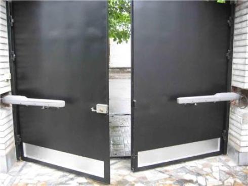 امداد درب پاسارگاد- (نصب و تعمیرات انواع درب برقی)