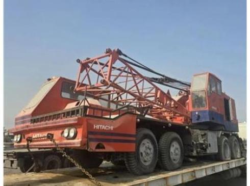 اجاره جرثقیل بوم خشک لاستیکی و زنجیری در بندرعباس و قشم