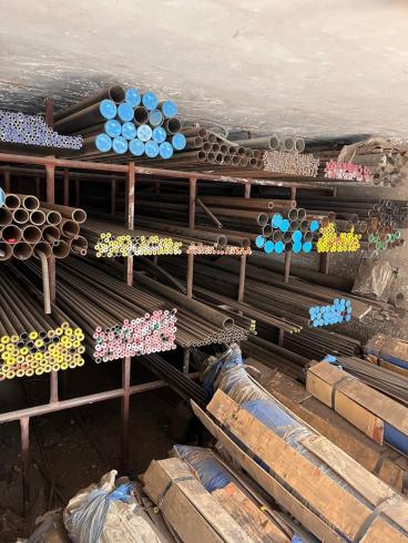 فروش ویژه انواع لوله و آهن آلات وارداتی و ایرانی