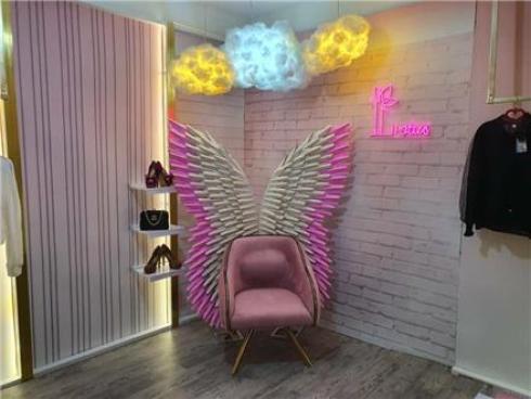 فروش دکور مزون زنانه