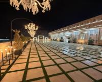 سالن اجتماعات بزرگ با روف گاردن برای عروسی ونامزدی