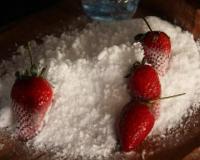 فروش ماشین آلات و خط تولید یخ خشک (شفیع زاده ، طهماسبی)