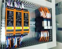طراحی و تولید و اجرای انواع تابلو های برق د اصفهان