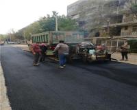 اجرای آسفالت به صورت دستی و مکانیزه و انجام اسفالت فیبر ن