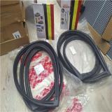 نوار دور شیشه عقب و جلو مرسدس بنز W123 دانشجویی