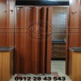 درب آکاردئونی پی وی سی طرح چوب کرج
