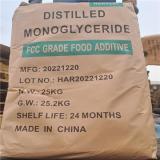 کلرید روی و منتول و مونوگلیسیرید و اسید پیروفسفات سدیم