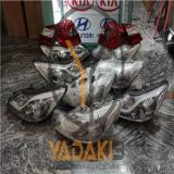 چراغ جلو استوک جنسیس سدان