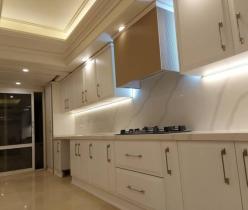 کابینت‌سازی حرفه‌ای ۲۰ سال تجربه اجرای بی‌دغدغه