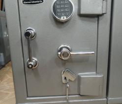 خدمات تعمیرگاوصندوق09196337506